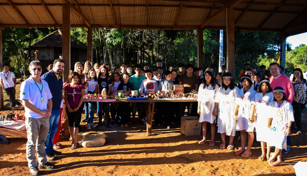 Vereador Felippe Terra Grass participa de projeto Missões Escolar Guarani