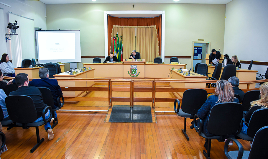 Situação do FABS é tema de reunião na Casa Legislativa santo-angelense