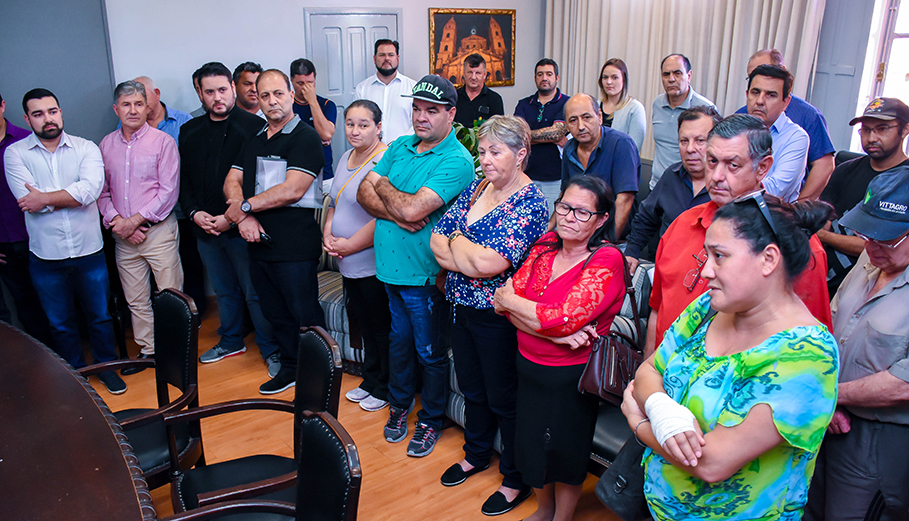 Governo Municipal autoriza início do asfaltamento de 30 quadras