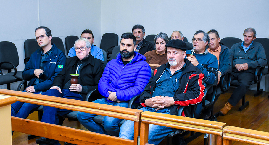 Semana Municipal da Agricultura Familiar inicia com palestra no Legislativo