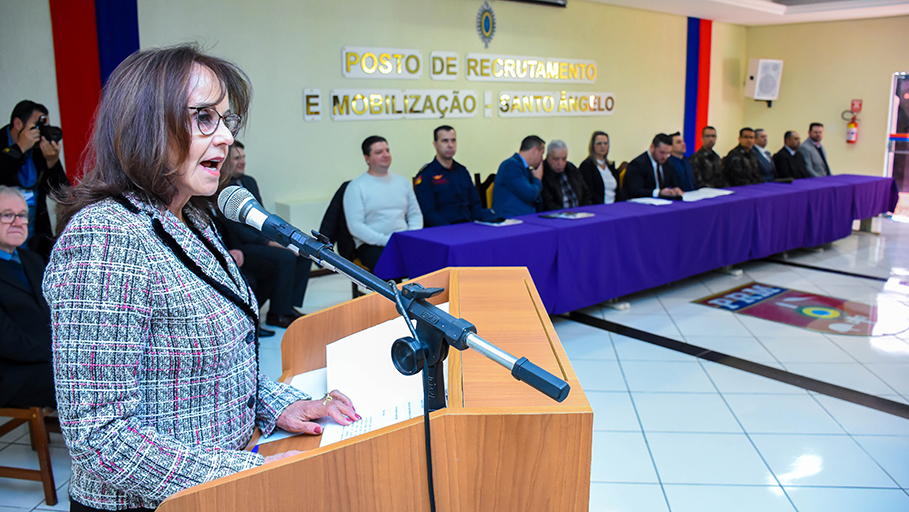 Exército Brasileiro é homenageado em Sessão Solene