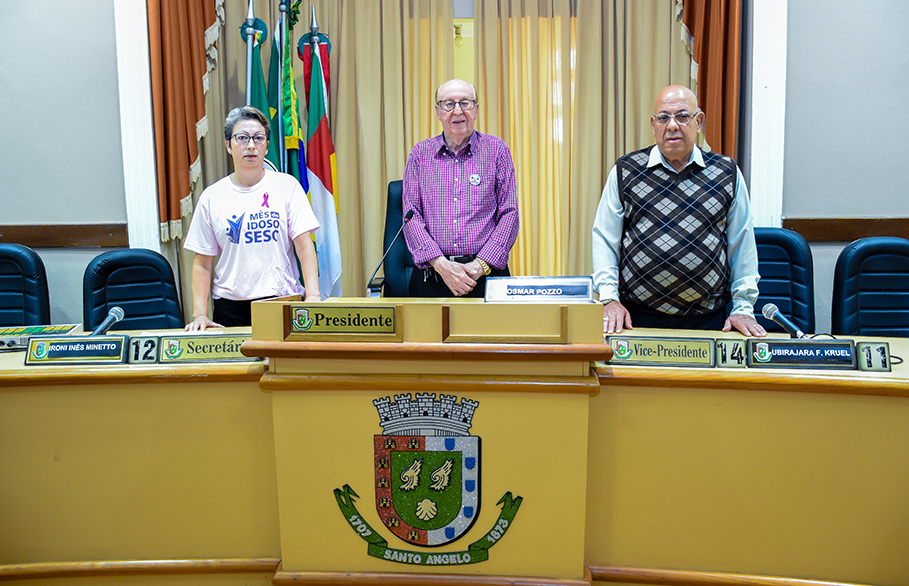 Sessão Especial “Vereador por um dia - Idoso” é realizada no Legislativo