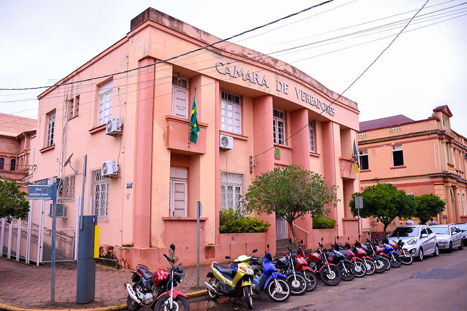 Publicado edital de processo seletivo para estágio de nível superior na Câmara Municipal