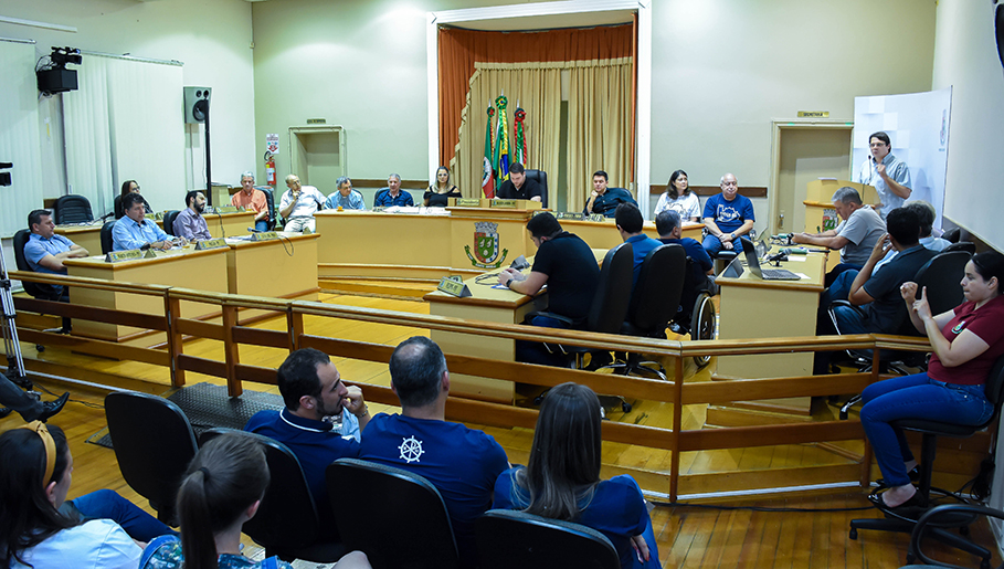 Legislativo homenageia 40 anos do Emaús em Santo Ângelo