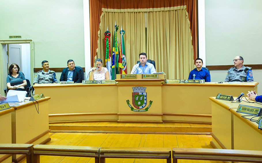 Legislativo comemora 10 anos de implantação do Colégio Tiradentes em Santo Ângelo