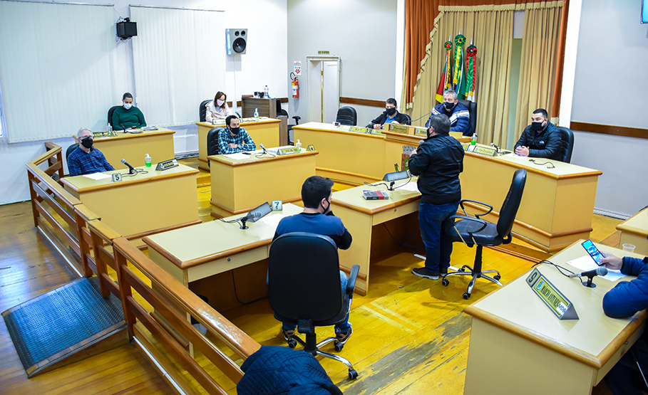 Sessão Ordinária desta última segunda-feira, 17