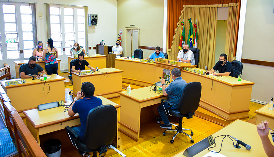 Sessão Ordinária desta última segunda-feira, 23
