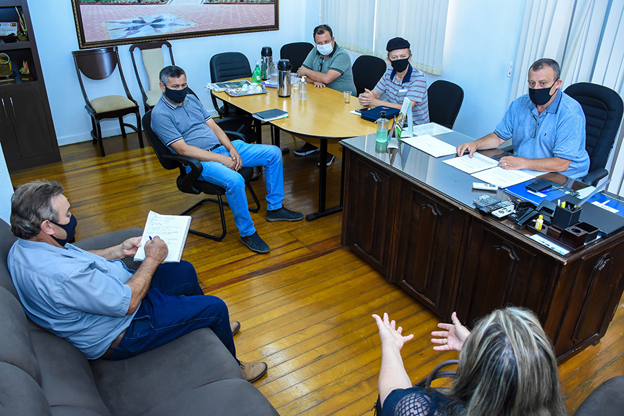 Comissão da Feagri Missões busca apoio do Legislativo