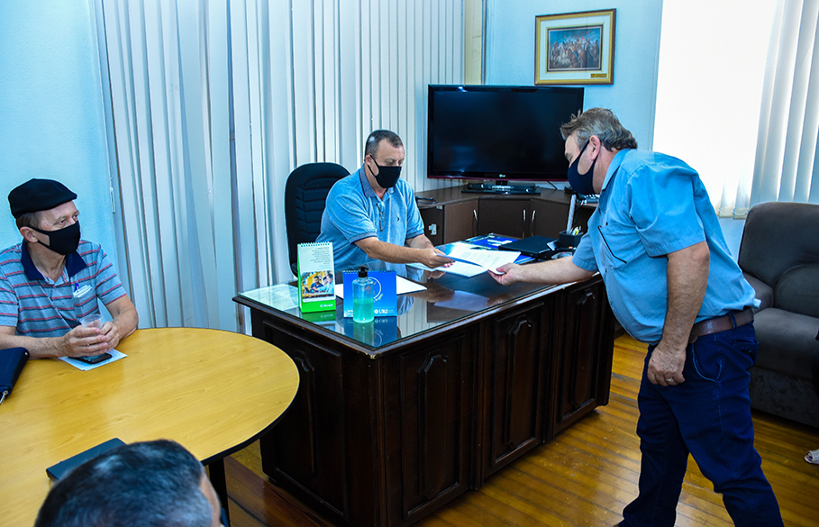 Comissão da Feagri Missões busca apoio do Legislativo