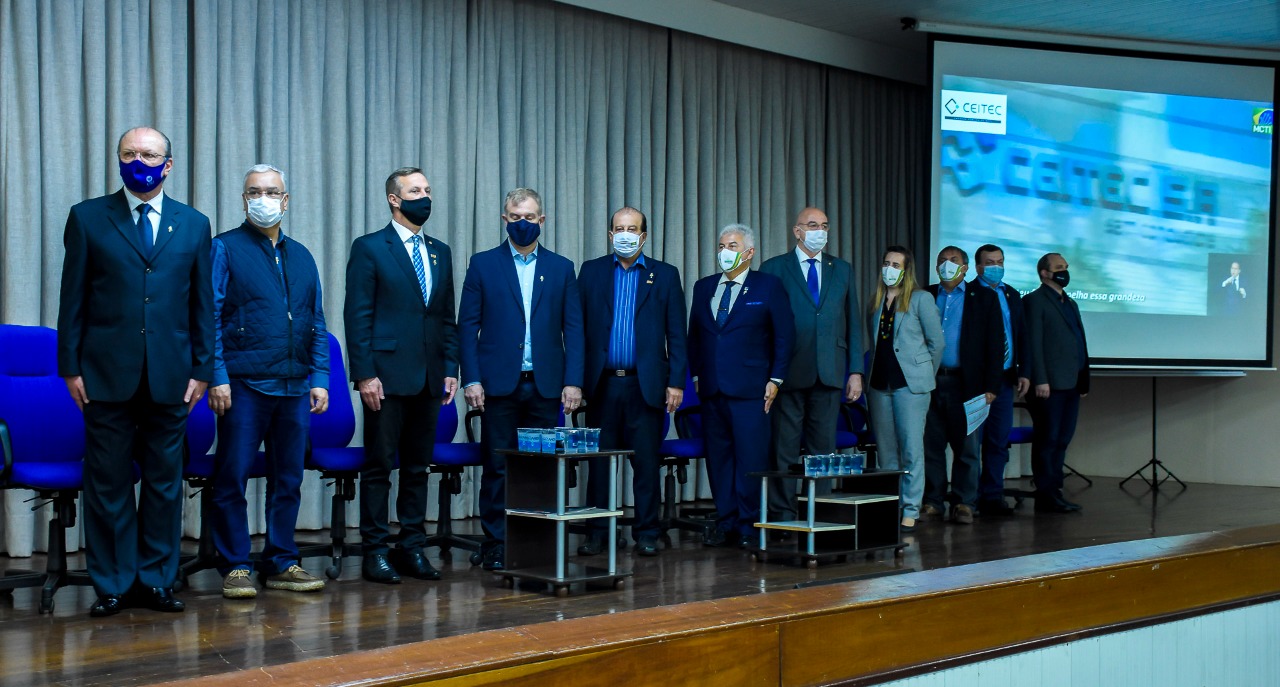 Poder Legislativo presente na inauguração do LAB Missões e Centro de Referência em Tecnologias para Cidades Inteligentes
