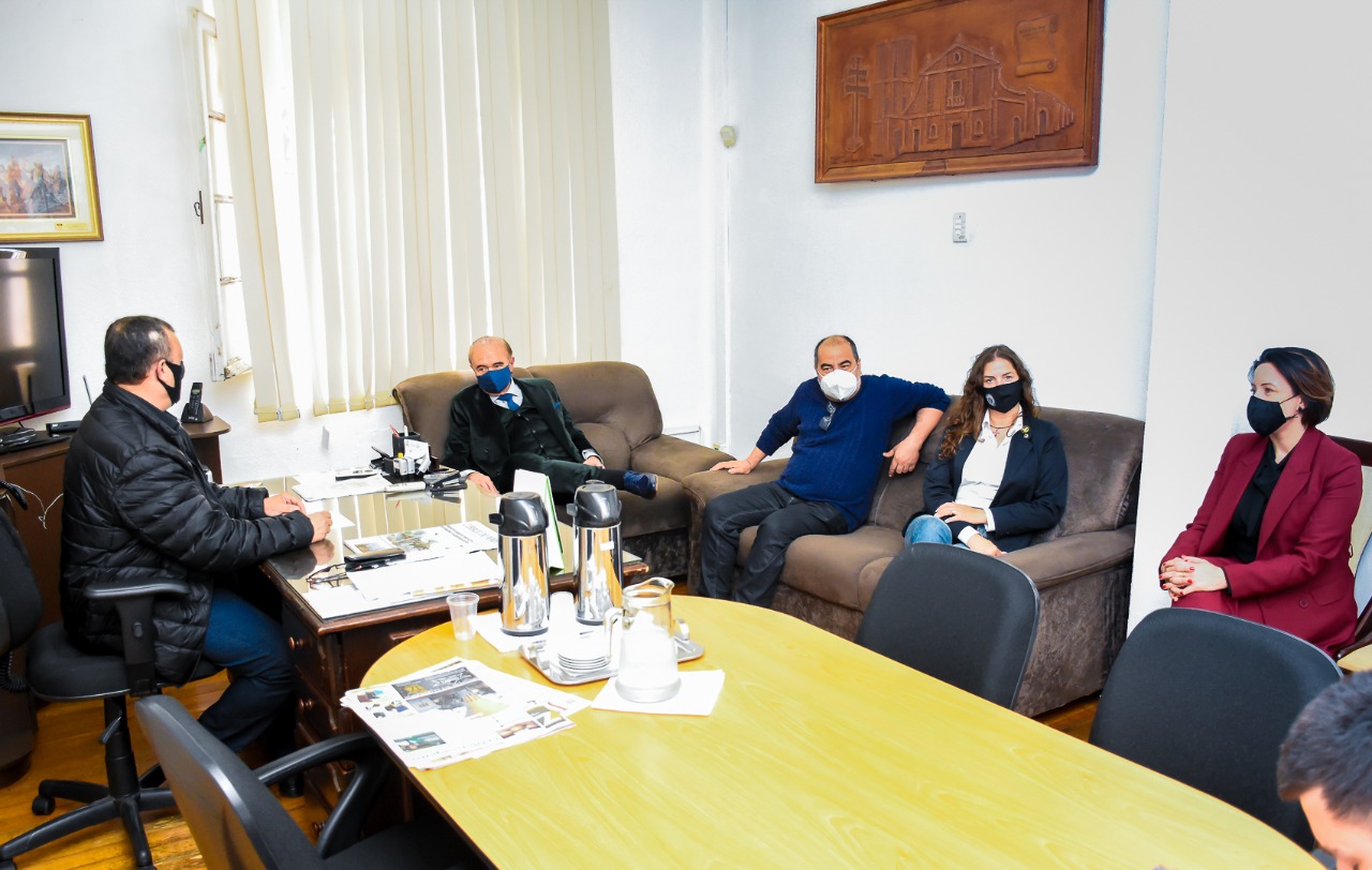 Otelio Drebes visita Câmara de Vereadores de Santo Ângelo