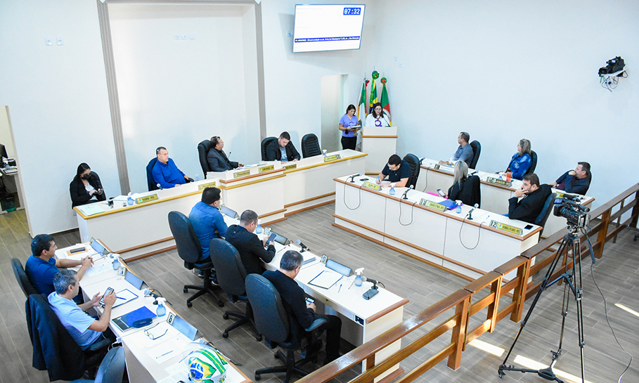 PROMOTORAS LEGAIS APRESENTAM PROJETO VOLTADO ÀS MULHERES EM SANTO ÂNGELO 