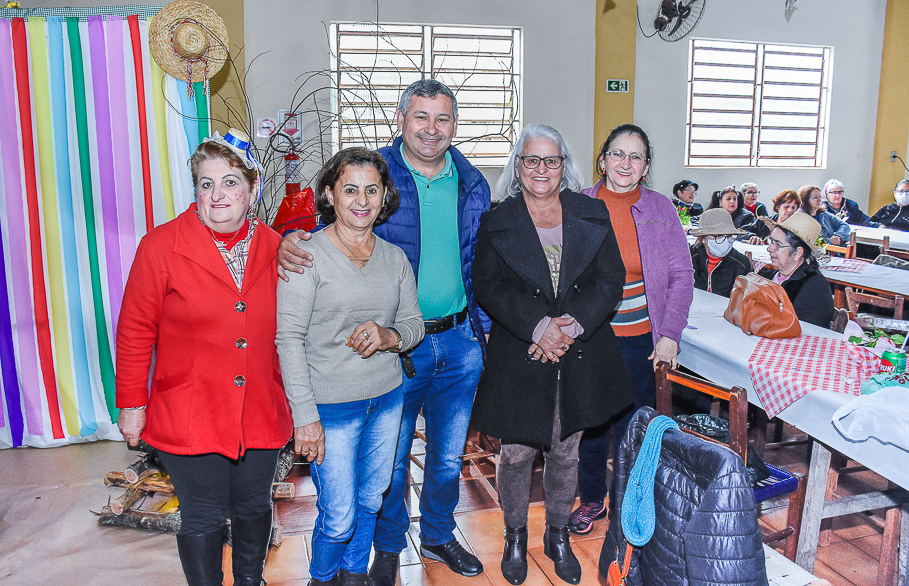 Clubes de Mães da comunidade do Rincão do Sossego realizam festa junina