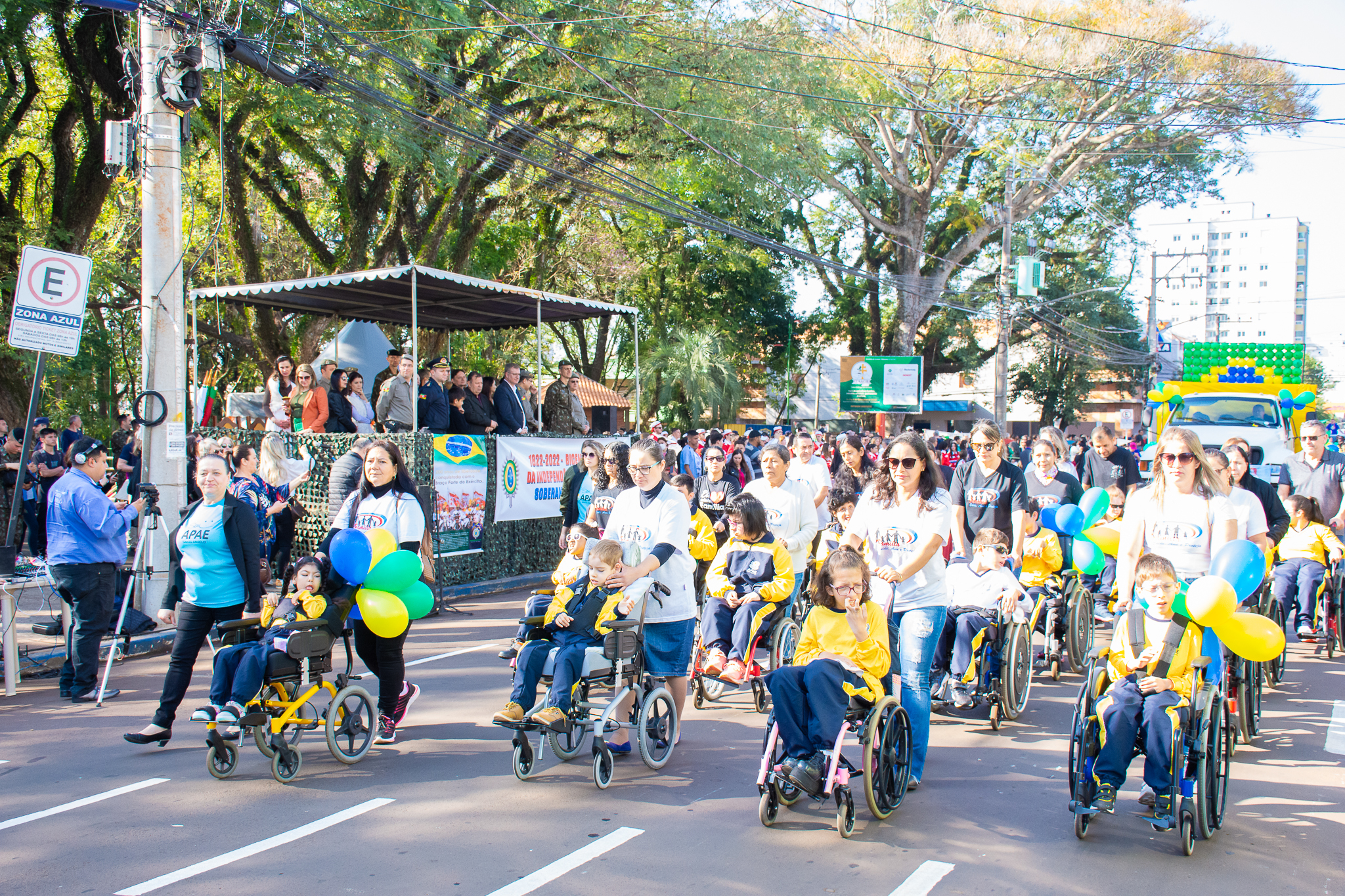 Legislativo prestigia desfile cívico celebrando os 200 anos da Independência do Brasil