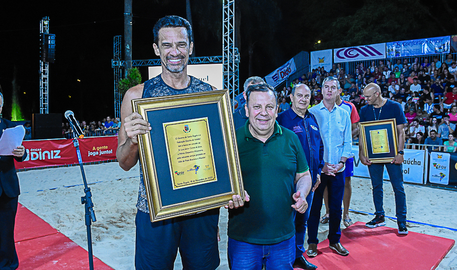 Poder Legislativo de Santo Ângelo prestigia a abertura da Copa Sul-Americana de Vôlei de Praia