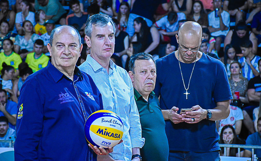 Poder Legislativo de Santo Ângelo prestigia a abertura da Copa Sul-Americana de Vôlei de Praia