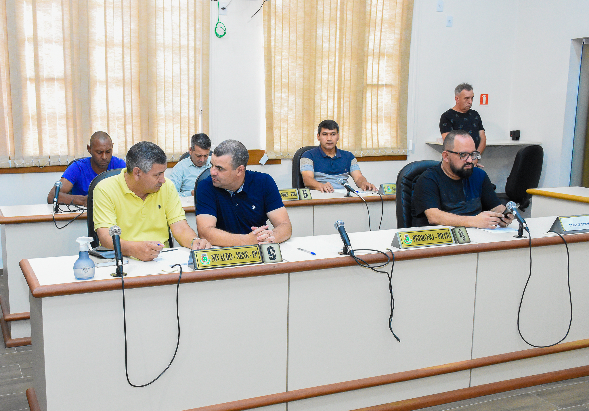 Legislativo aprova projeto de lei que trata sobre o regime jurídico dos servidores públicos municipais