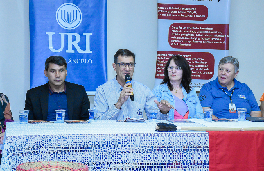Legislativo participa do IV Fórum Internacional de Orientadores Educacionais e II Encontro Internacional dos Trabalhadores em Educação