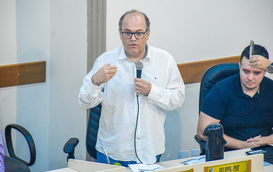Legislativo realiza reunião pública para tratar assuntos referentes à UPA do município