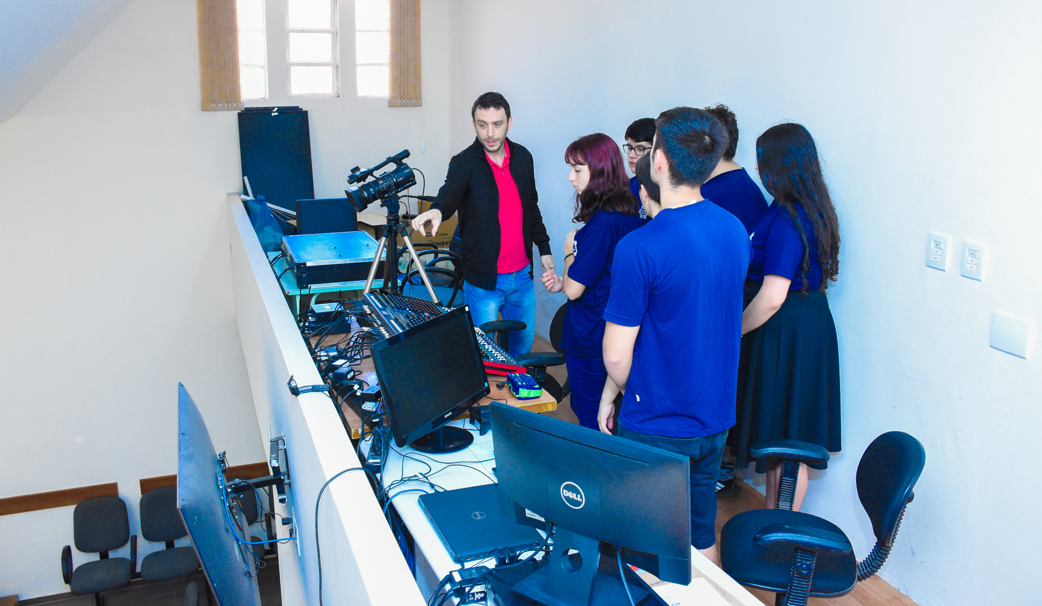   Alunos da Escola Técnica Estadual Presidente Getúlio Vargas visitaram as dependências da Câmara de Vereadores