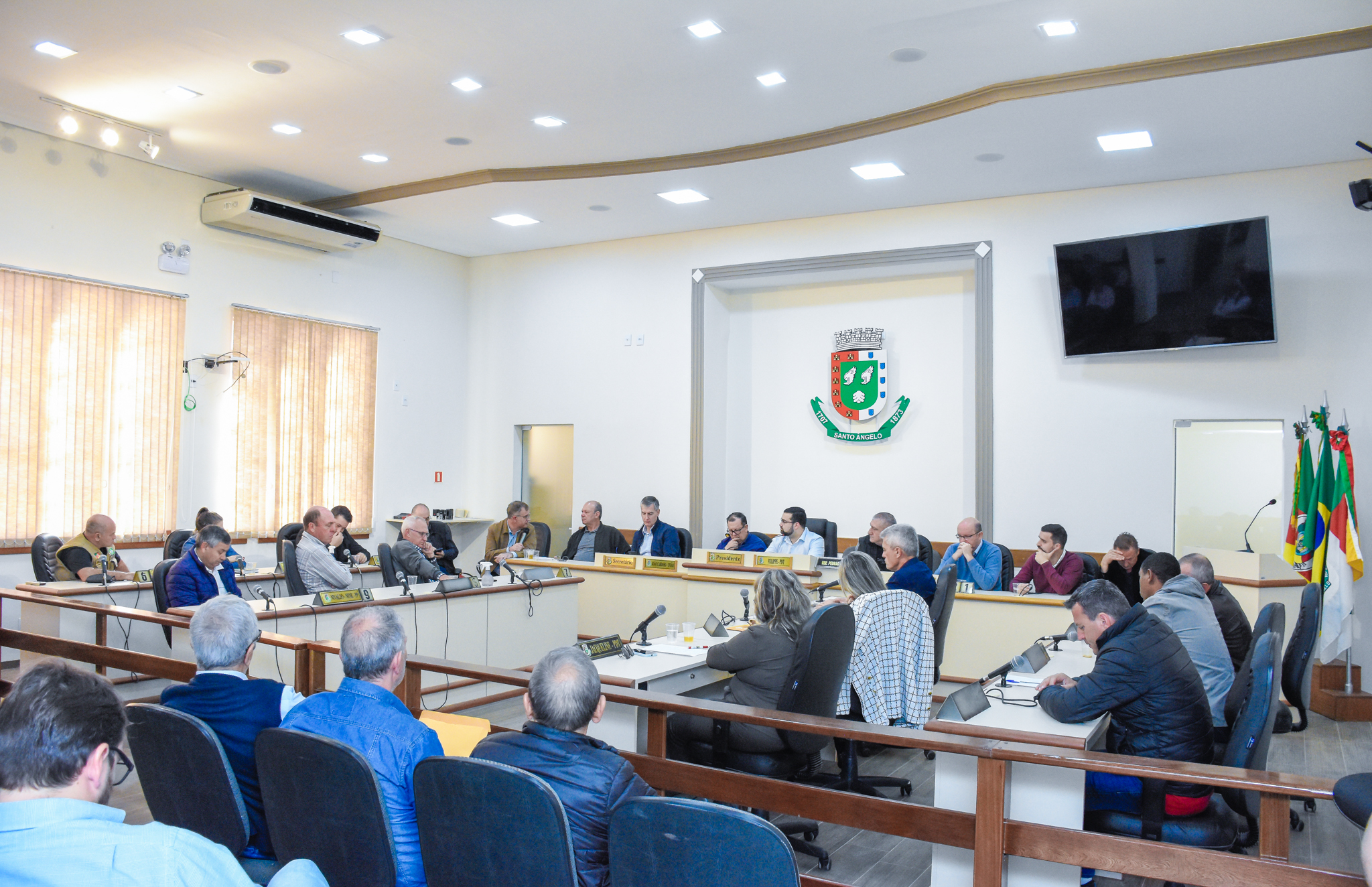 Legislativo realiza audiência pública para tratar assuntos referentes ao Aeroporto Regional Sepé Tiaraju - GEL