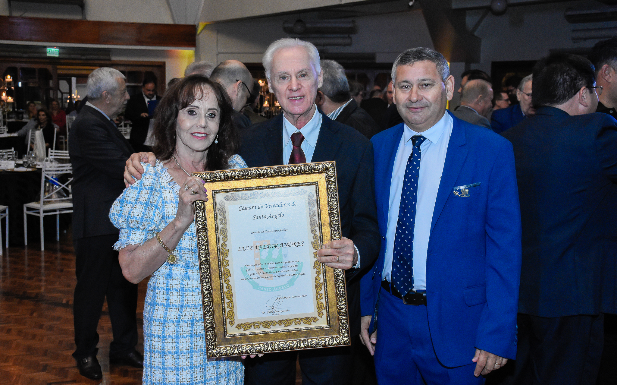 Poder Legislativo de Santo Ângelo realizou sessão solene em homenagem ao Ministro João Augusto Nardes e ex-vereadores 