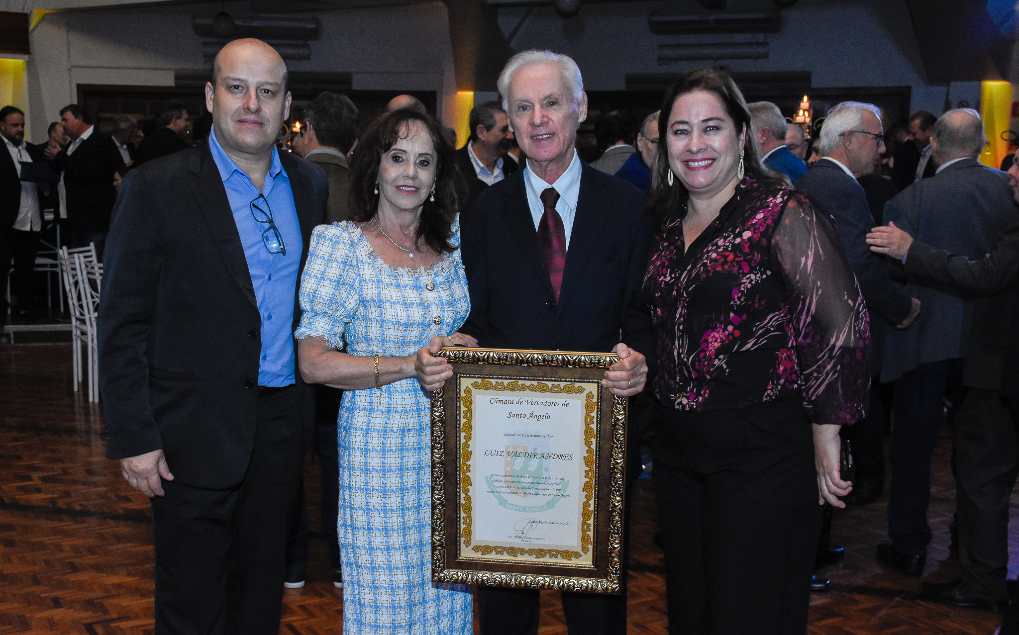 Poder Legislativo de Santo Ângelo realizou sessão solene em homenagem ao Ministro João Augusto Nardes e ex-vereadores 
