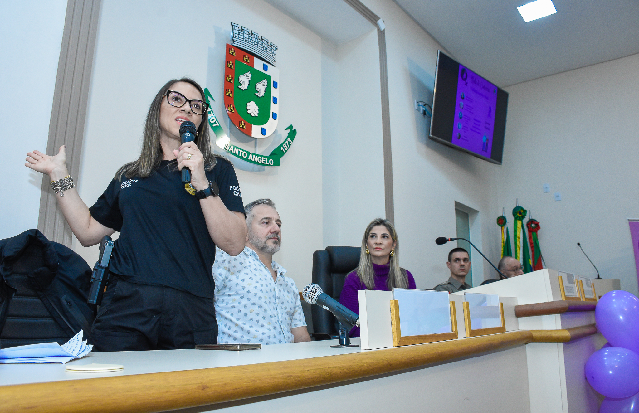 Procuradoria da Mulher através do Poder Legislativo realizou uma roda de conversa sobre a campanha Junho Violeta
