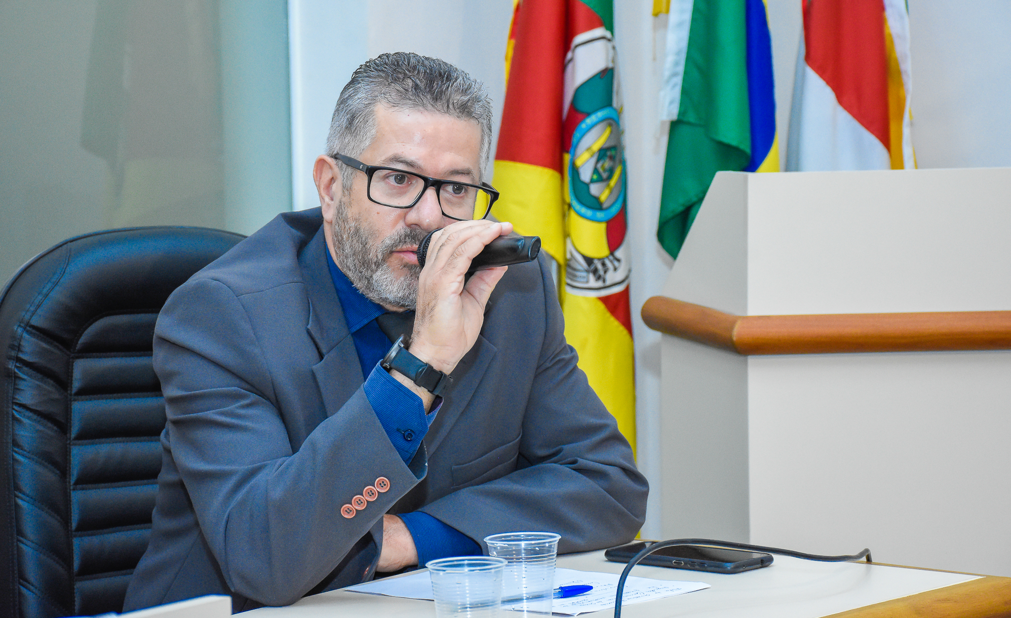 Procuradoria da Mulher através do Poder Legislativo realizou uma roda de conversa sobre a campanha Junho Violeta