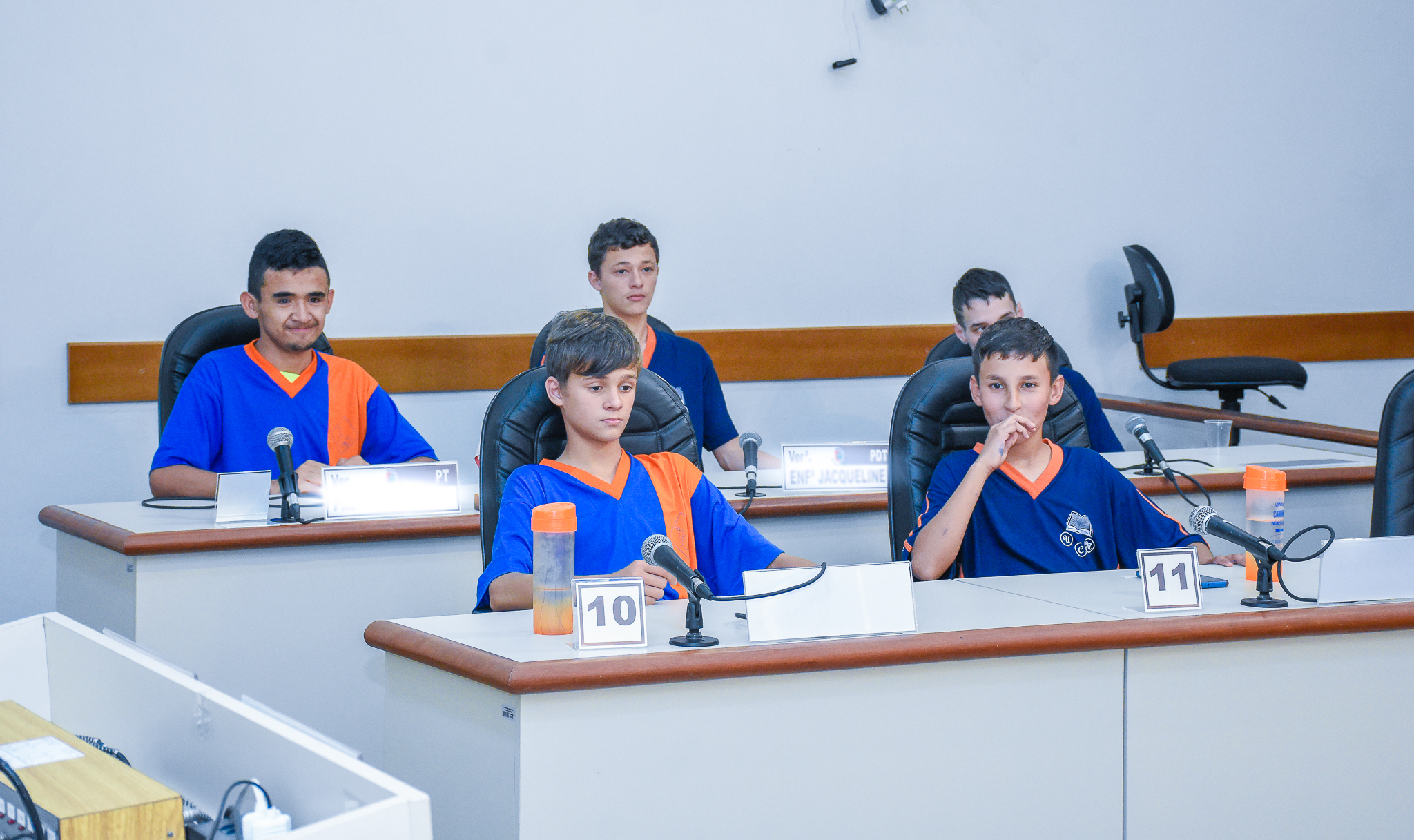 Alunos do 9º ano da Escola Unírio Carrera Machado - CIEP visitaram as dependências da Câmara de Vereadores