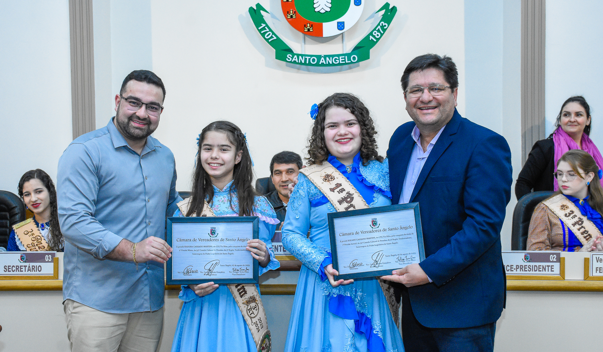 Realizada sessão especial em homenagem às vencedoras da 52ª e 53ª Ciranda Cultural de Prendas