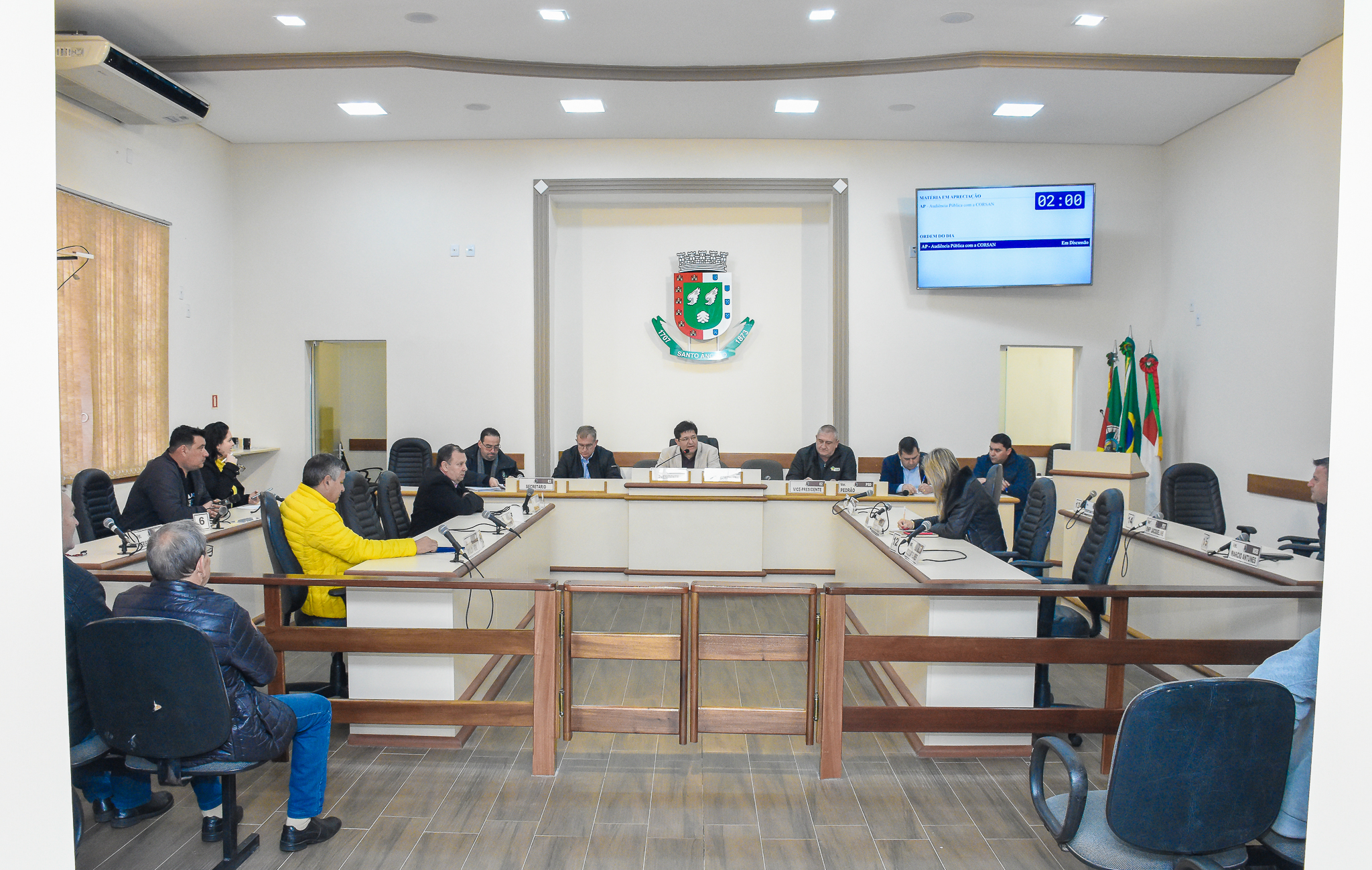 Legislativo realiza audiência pública com a CORSAN para tratar sobre a recuperação do asfalto na Rua Ernesto Dornelles 