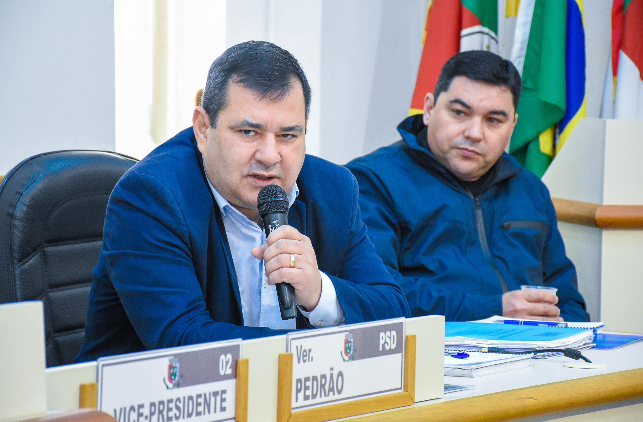 Legislativo realiza audiência pública com a CORSAN para tratar sobre a recuperação do asfalto na Rua Ernesto Dornelles 