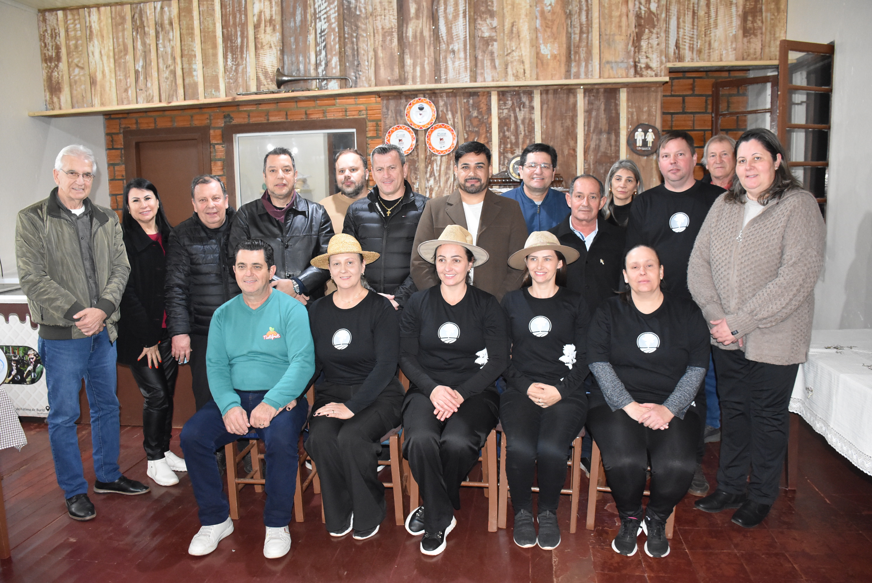Experiência com o agroturismo é destaque em visita guiada em Buriti
