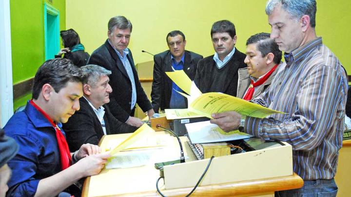 Vereadores aprovam conv&ecirc;nio entre munic&iacute;pio e a APAE &ndash; Santo &Acirc;ngelo
