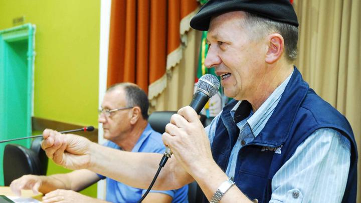 Promulgada a lei que cria o cargo de Int&eacute;rprete de Libras no Legislativo de Santo &Acirc;ngelo