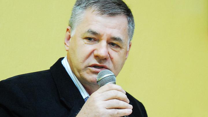 Arlindo Diel apresenta pedidos de informa&ccedil;&otilde;es: