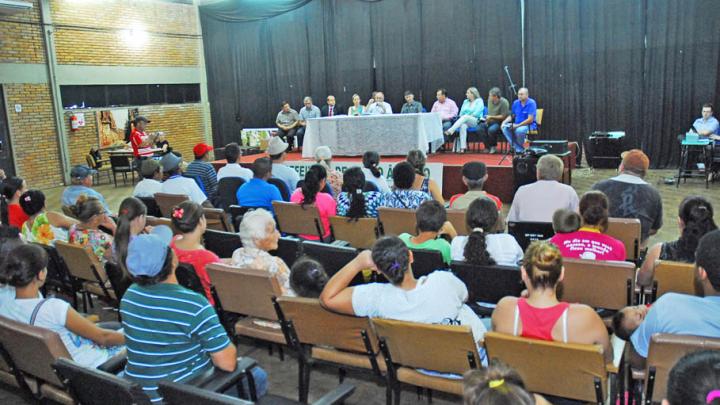 LEGISLATIVO E DEFENSORIA P&Uacute;BLICA A UM PASSO DE RESOLVER A SITUA&Ccedil;&Atilde;O DAS MAIS DE CEM FAM&Iacute;LIAS QUE RESIDEM &Agrave;S MARGENS DA ERS-344
