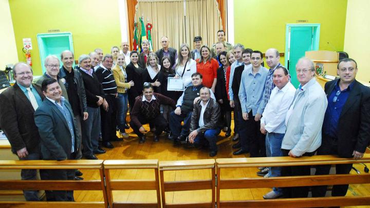 R&aacute;dio Santo &Acirc;ngelo recebe homenagem pelos seus 67 anos de funda&ccedil;&atilde;o
