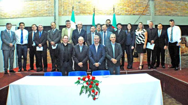Nomeados, oficialmente, os secret&aacute;rios de Santo &Acirc;ngelo. Dois vereadores titulares integram o secretariado municipal