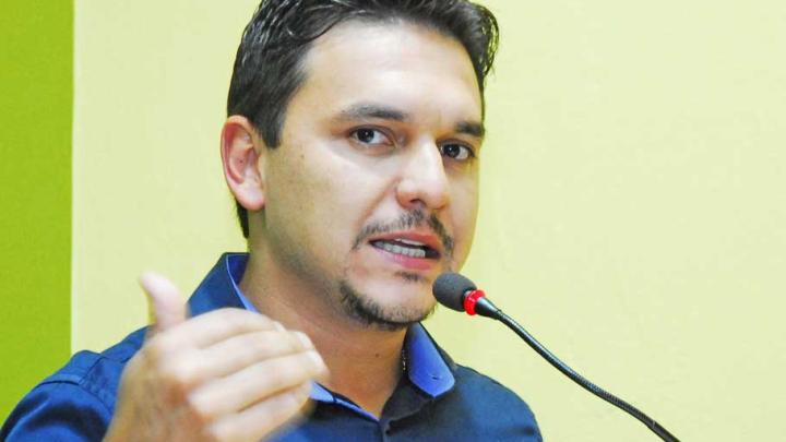 Vereador Makvitz sugere que principal evento esportivo de Santo &Acirc;ngelo leve o nome de Roberson Velasques (Binho)