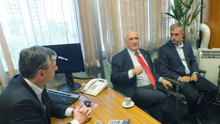 Vereador Jacques Barbosa trabalha na busca por novos recursos or&ccedil;ament&aacute;rios para o munic&iacute;pio 
