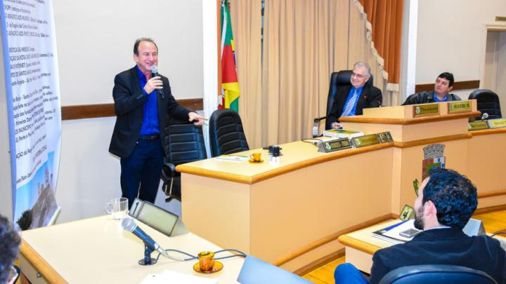 Vereadores de Santo &Acirc;ngelo recebem Presidente da AMM e esclarecem quest&otilde;es ligadas aos projetos pleiteados pela regi&atilde;o.