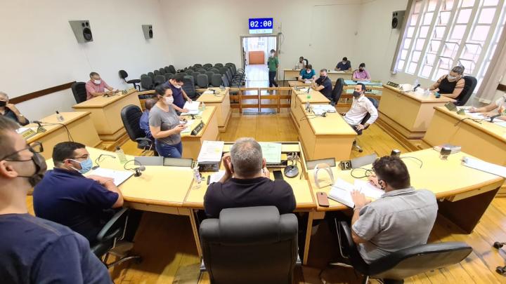 Sess&atilde;o Ordin&aacute;ria desta &uacute;ltima segunda-feira, 21