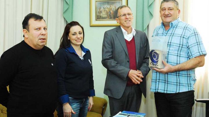 Presidente do Legislativo recebe visita do Diretor Interino da CNEC Santo &Acirc;ngelo