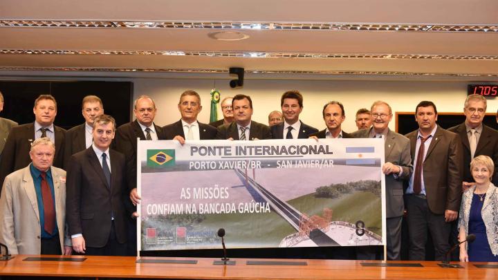 Regi&atilde;o comemora a aprova&ccedil;&atilde;o de emenda que destina recursos da Uni&atilde;o para constru&ccedil;&atilde;o da ponte internacional ligando Porto Xavier a San Javier 