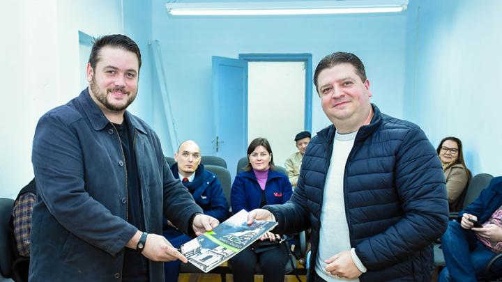 Representantes da classe empresarial santo-angelense se re&uacute;nem com Maur&iacute;cio Loureiro