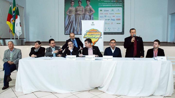 Melhorias nos trevos da ERS 344 s&atilde;o confirmadas durante audi&ecirc;ncia promovida pela Comiss&atilde;o de Assuntos Municipais da Assembleia Legislativa do Estado.