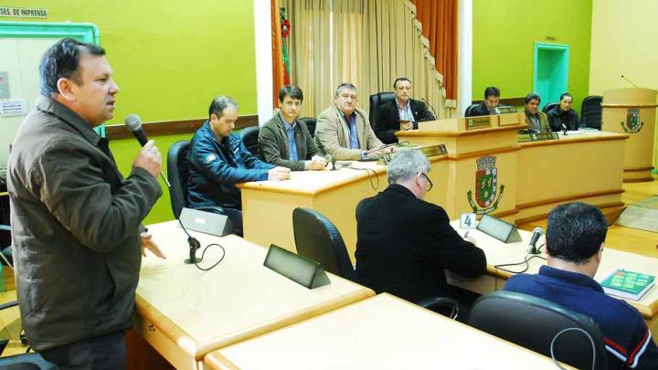 Legislativo de Santo &Acirc;ngelo debate necessidades do Pequeno Produtor Rural