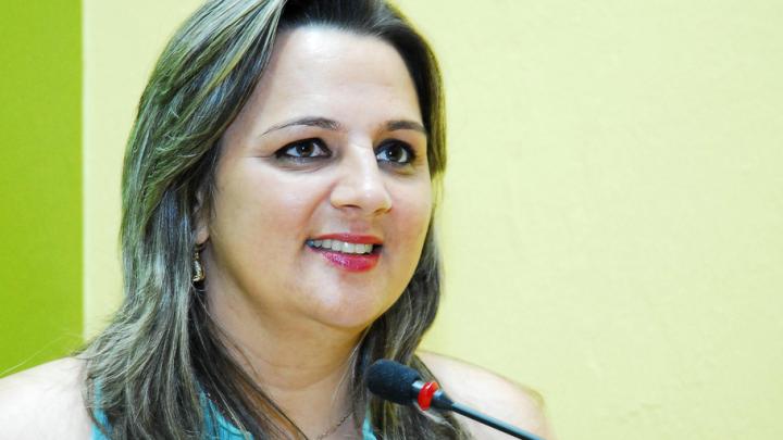 Vereadora Jacqueline Possebom prop&otilde;e cria&ccedil;&atilde;o de Brinquedotecas nas unidades municipais de ensino